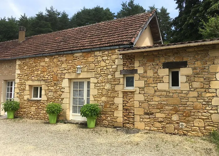 Guest house Le Cuvier 4*